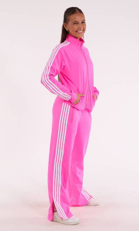 SHOCKING PINK + WHITE