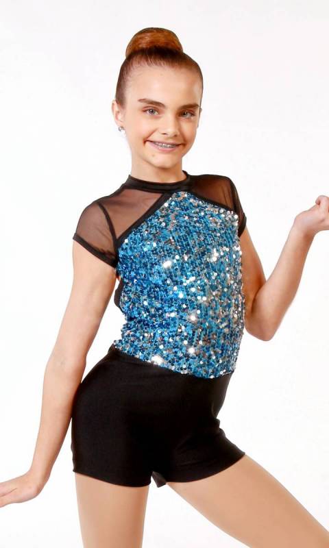 SHINE SHORTARD Dance Costume