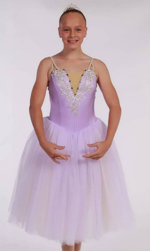Soft Lilac short applique clr