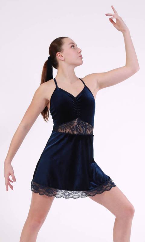 YOU SAY + hair tie Dance Costume