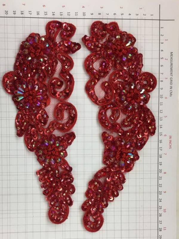 BEAD AND SEQUIN APPLIQUE - 2 piece mirrored set - Red