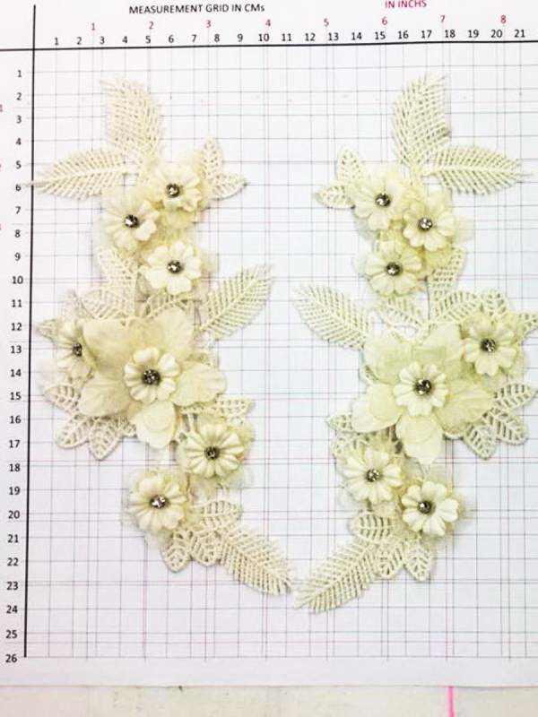 DIAMOND FLOWER 3D APPLIQUE  - Cream 